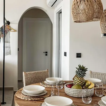 Lithos Luxury *