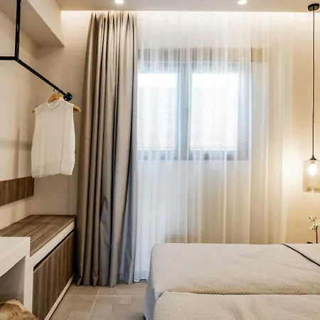 Lithos Luxury