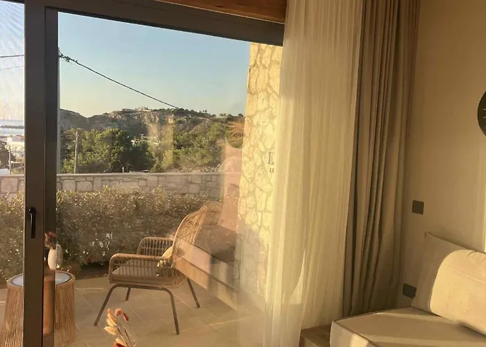 Lithos Luxury Βίλα